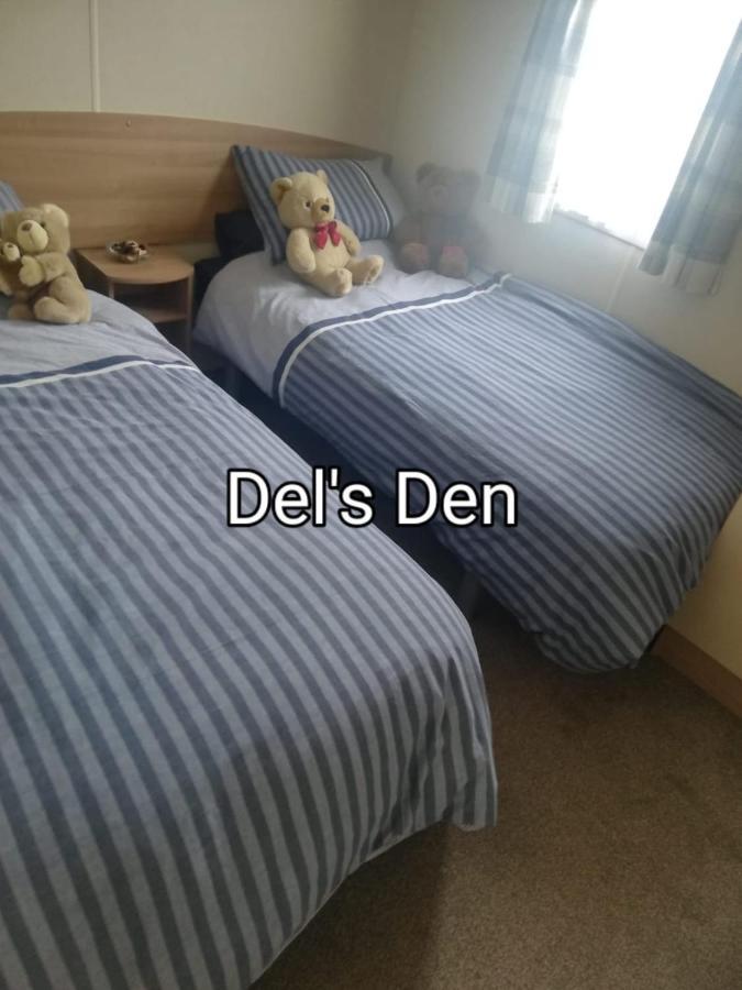 Del'S Den Lakeside Weeley Bridge Экстерьер фото